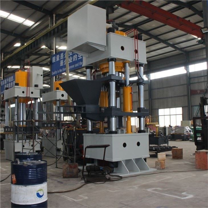 1000 Tons Of Powder Molding Cattle And Sheep Licking Brick Machine